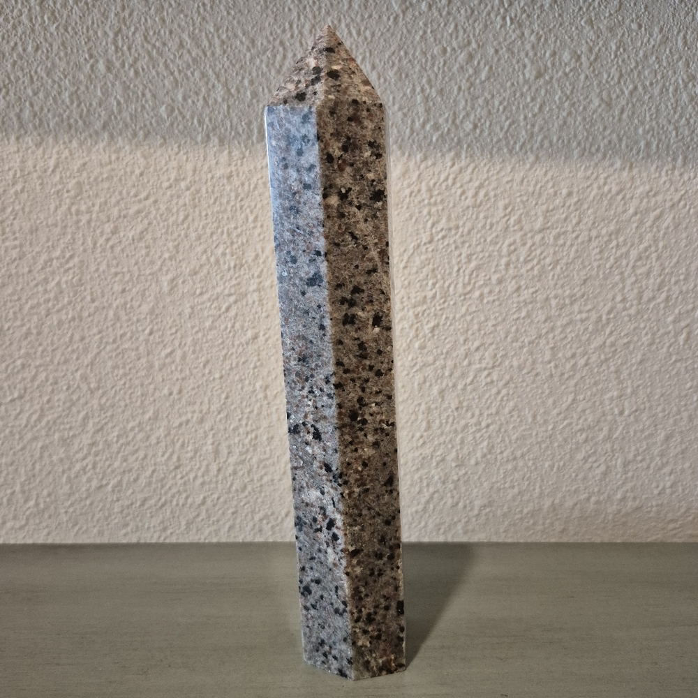 Natural Yooperlite UV Crystal Obelisk Tower #5 New - Picture 3 of 7